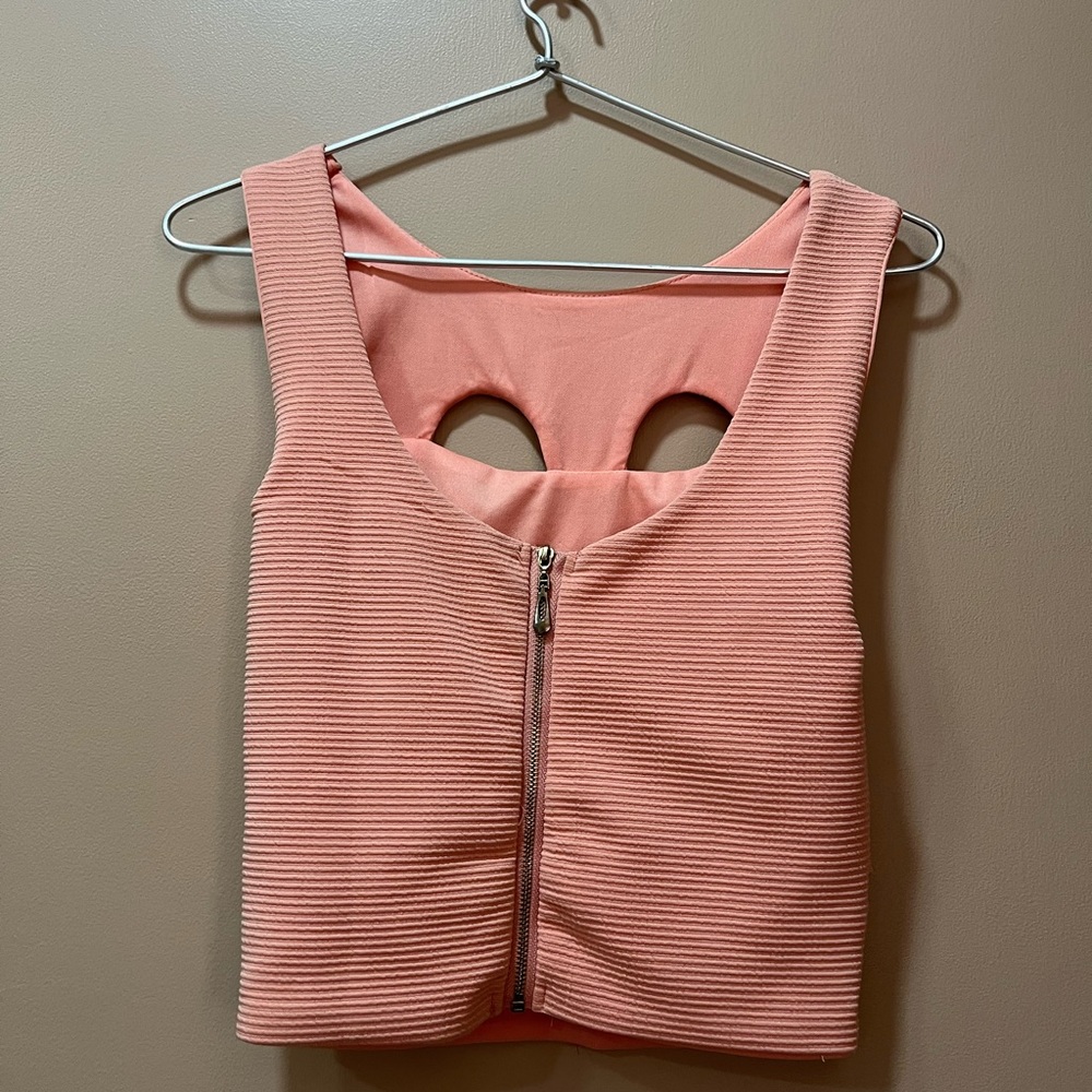 Peach crop top small (s) - Picture 4 of 4
